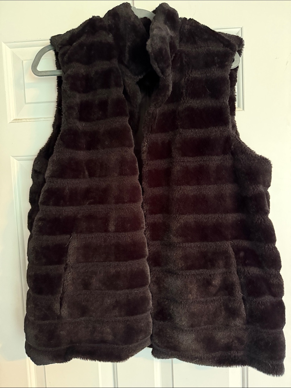Talbots Plush Faux-Fur Vest in Deep Brown/Black